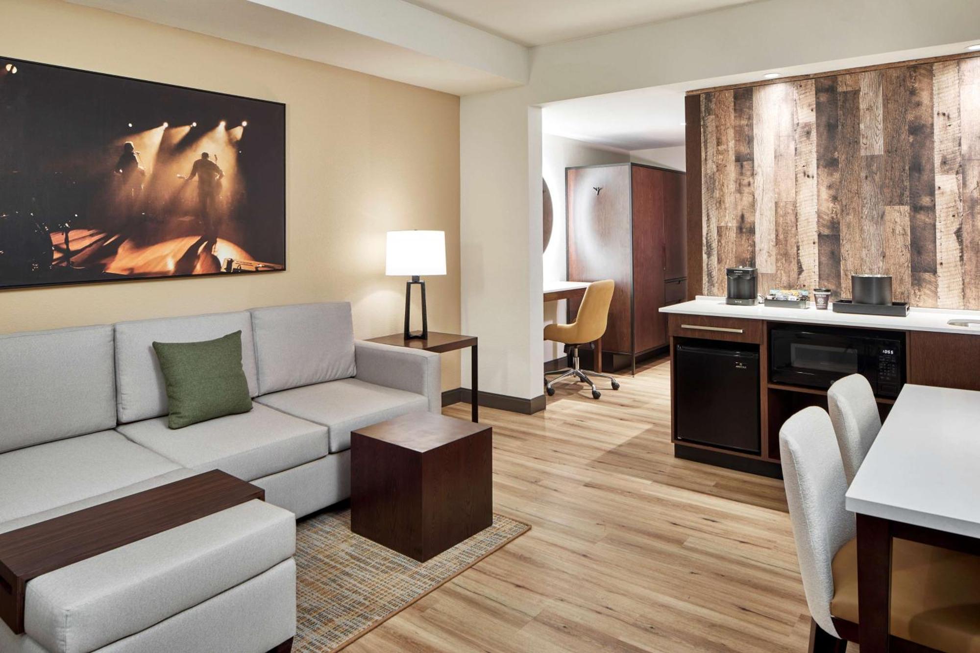 Embassy Suites By Hilton Nashville Downtown Dış mekan fotoğraf