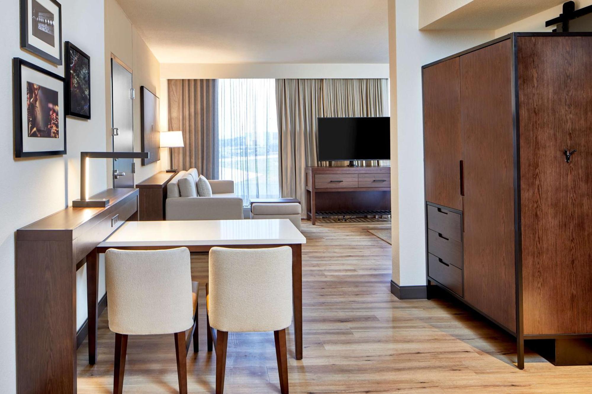 Embassy Suites By Hilton Nashville Downtown Dış mekan fotoğraf